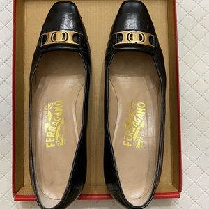 Ferragamo closed toe pumps